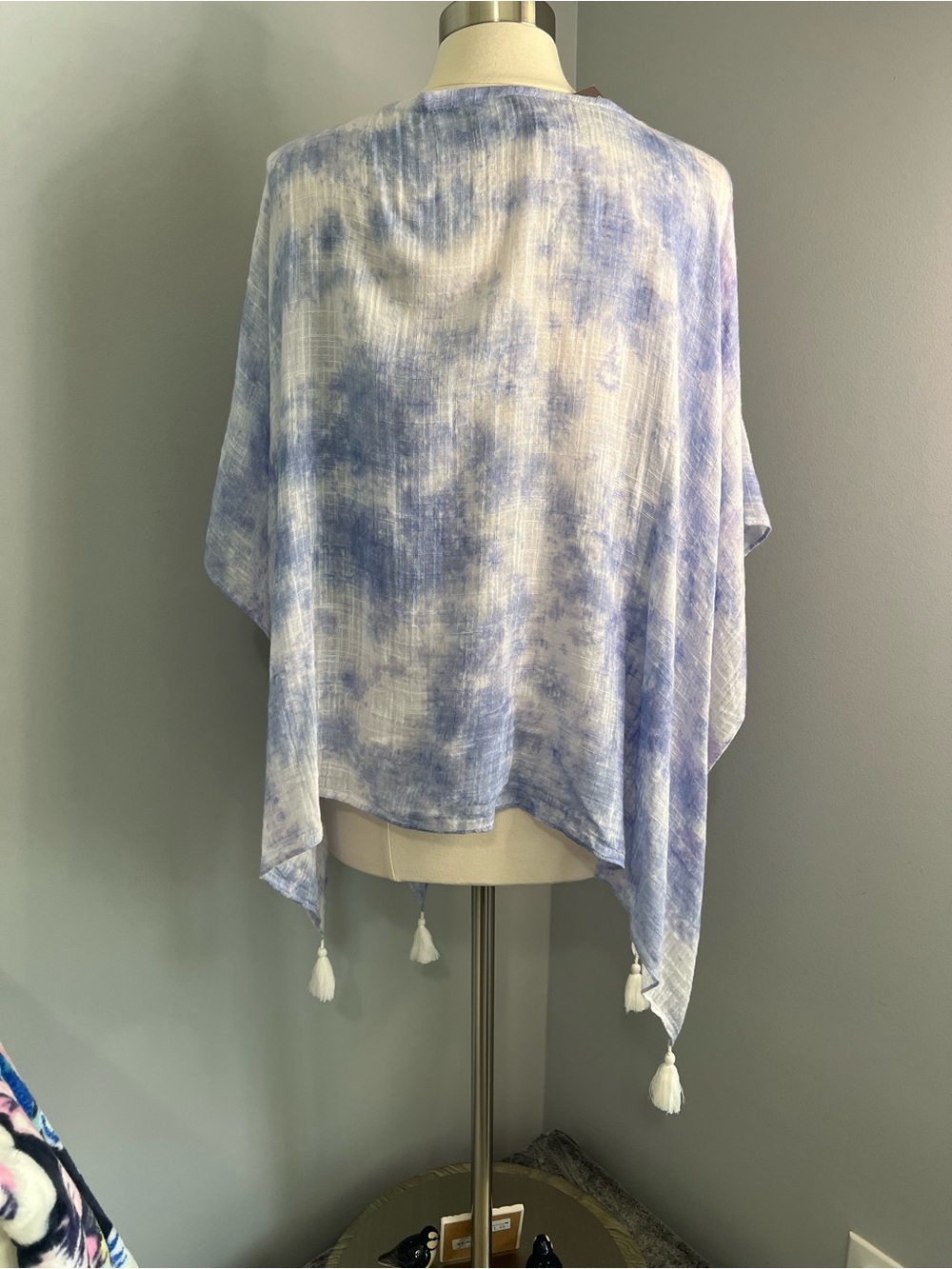 J. Jill Poncho Women’s One Size Blue White Cloud Tie-Dye Lightweight Coverup Top - Picture 5 of 15